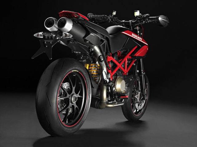 Новый мотоцикл Ducati Hypermotard