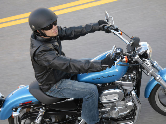Новый надежный мотоцикл Harley-Davidson XL 883L Sportster
