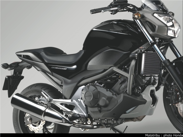 Новый надежный мотоцикл Honda NC 700 S