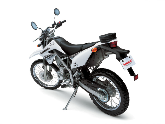 Новый надежный мотоцикл Kawasaki KLX 125