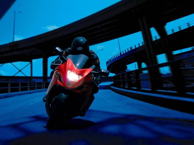 Ночная гонка на мотоцикле