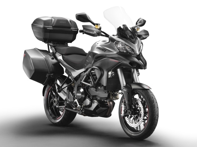 Популярный мотоцикл Ducati Multistrada 1200 S Granturismo