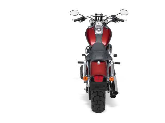 Популярный мотоцикл Harley-Davidson Dyna Fat Bob