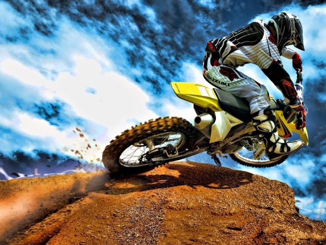 Популярный мотоцикл Suzuki RM-Z 250