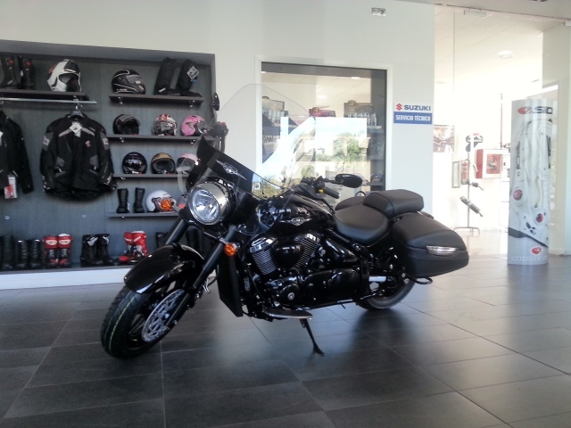 Новый мотоцикл Suzuki Intruder C1500T