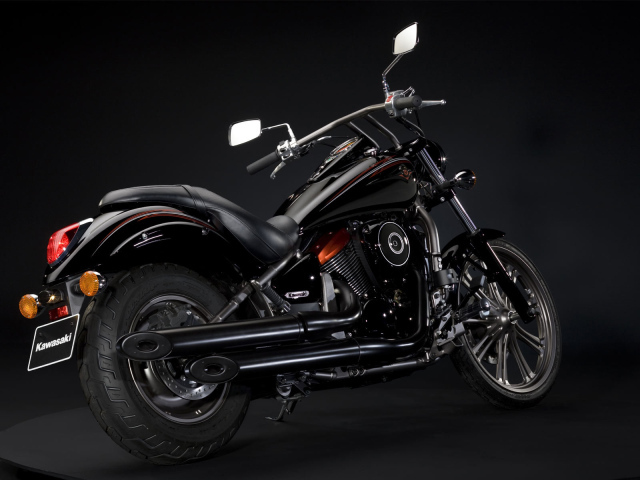 Надежный мотоцикл Kawasaki VN 900 Classic