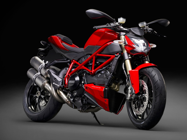 Тест-драйв мотоцикла Ducati Streetfighter 848