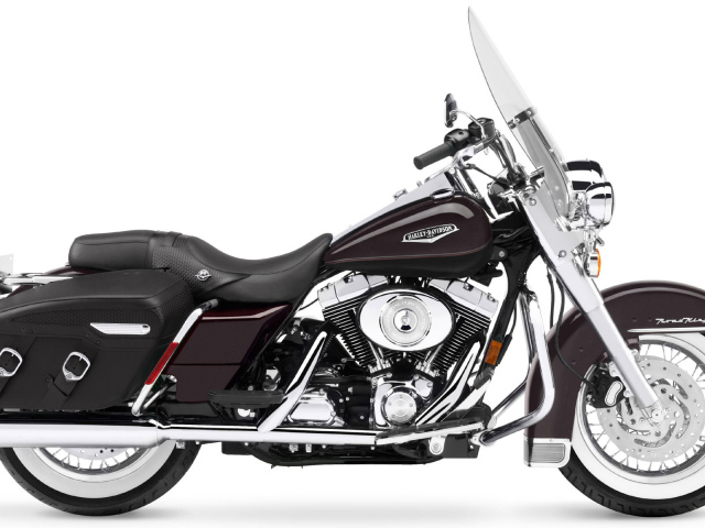 Тест-драйв мотоцикла Harley-Davidson Road King Anniversary Edition