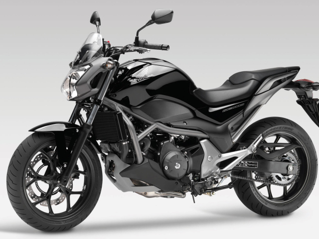 Тест-драйв мотоцикла Honda NC 700 S