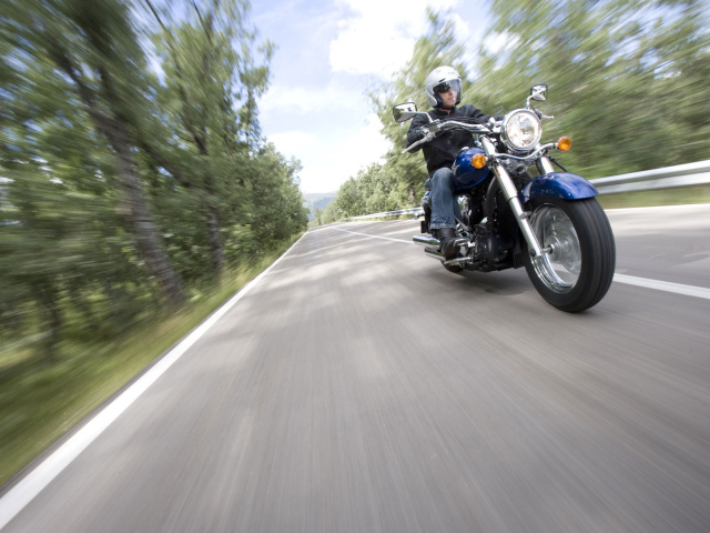 Тест-драйв мотоцикла Kawasaki VN 900 Classic