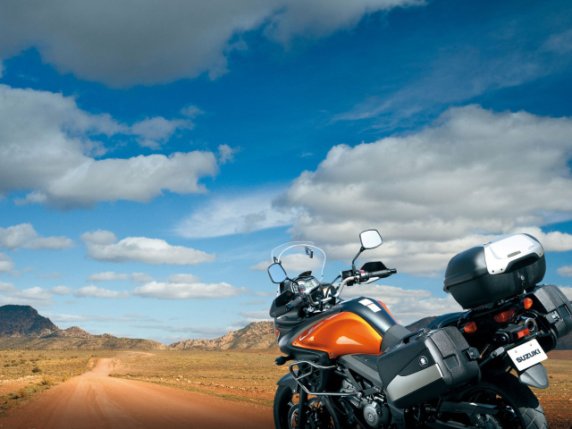 Тест-драйв мотоцикла Suzuki V-Storm 650 ABS