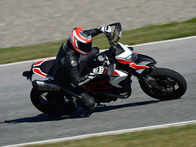 Тест-драйв мотоцикла Ducati Hypermotard SP