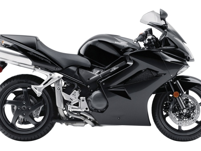 Мотоцикл Honda перехватчик черный