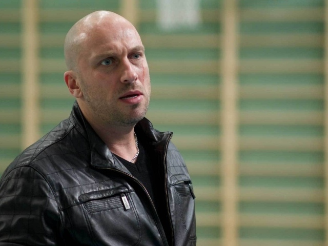 Физрук Фома ведет урок