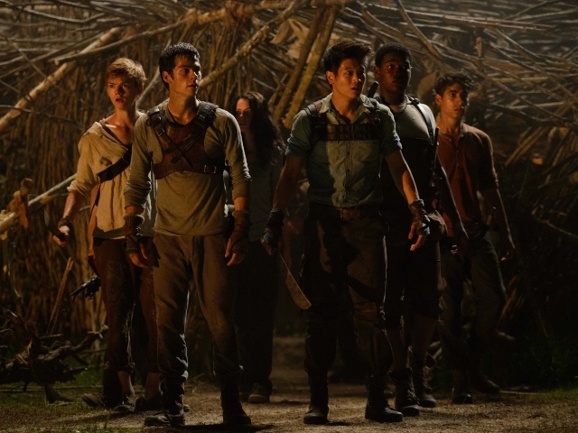 Бегущий по лабиринту герои