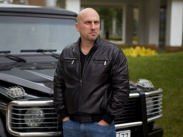 Фома со своим геликом в сериале Физрук