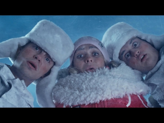 Момент из фильма Ёлки 3