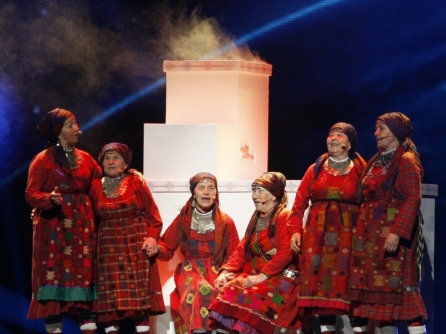 Шесть бабушек