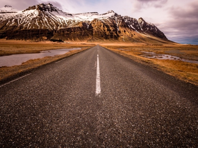 Шоссе в сторону гор