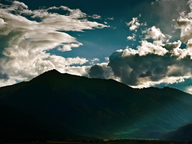 Облака над горами