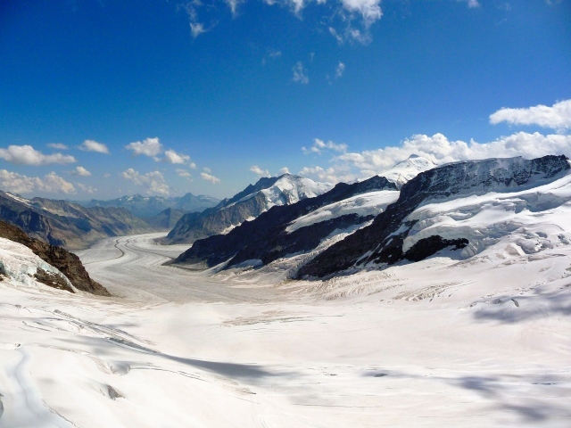 Ледник в горах