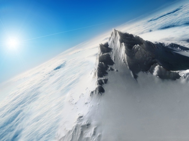 Заснеженная вершина 