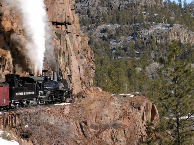 Паровоз в горах