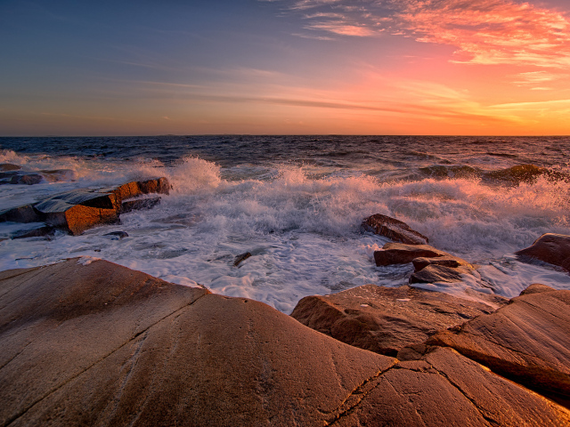 Прибой на закате