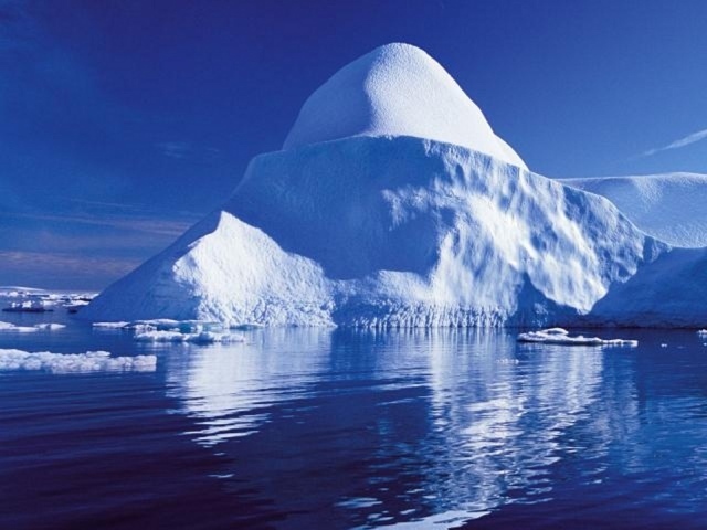 Айсберг в Антарктиде