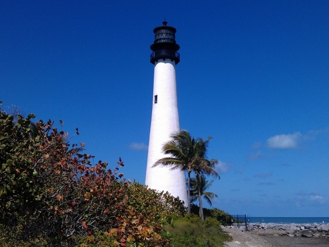 Маяк на берегу Майями