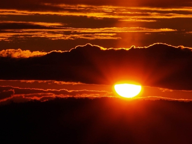 Солнце закрытое тучей