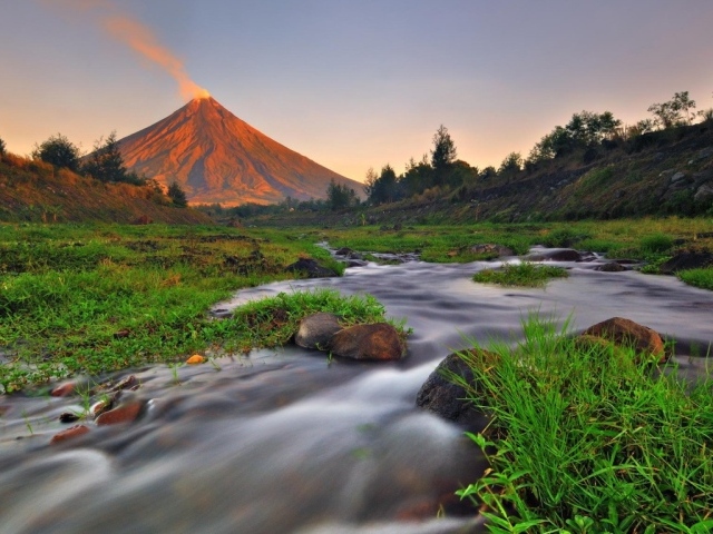 Предвестник пробуждения вулкана