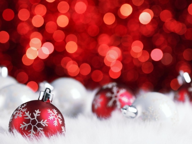 Шарики украшения на Новый год 2015