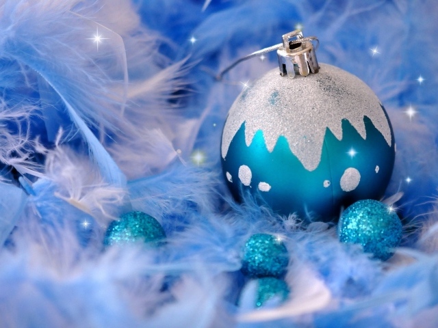 Синий шарик на Новый год