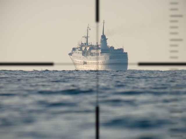 Корабль через перископ