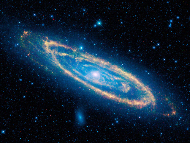 Галактика в космосе