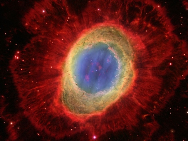 Туманность в форме глаза