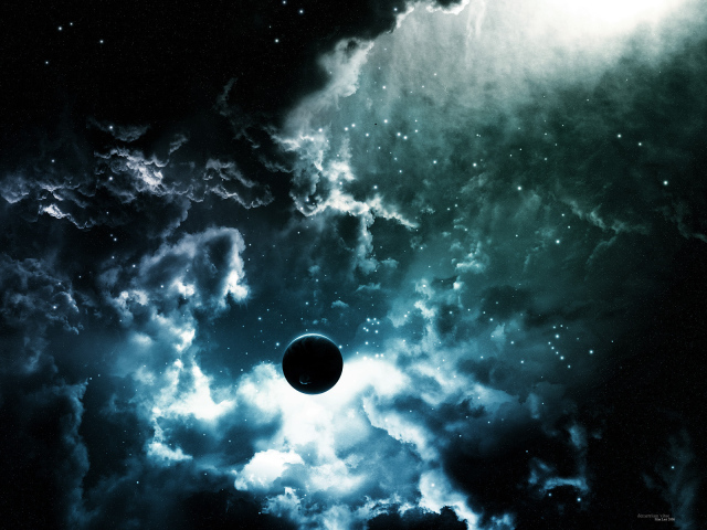 Луна среди облаков