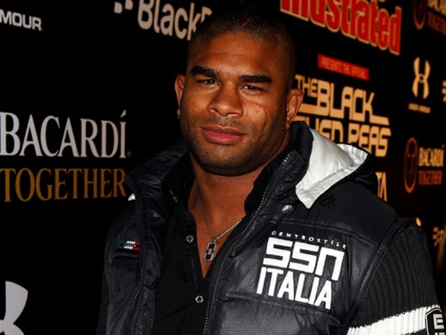 Бесстрашный боец UFC Алистер Оверим