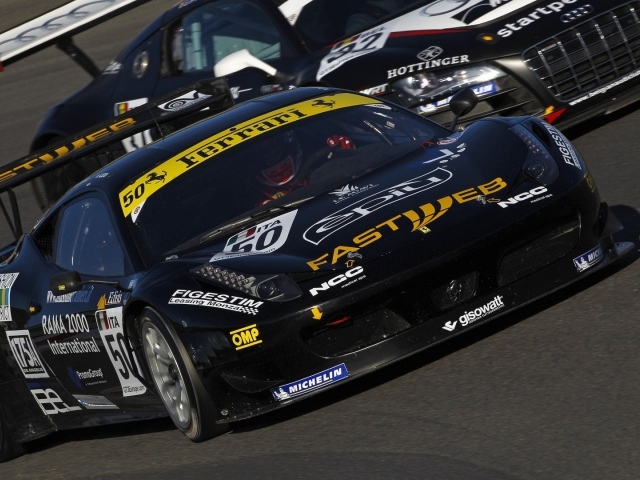 Гоночное авто