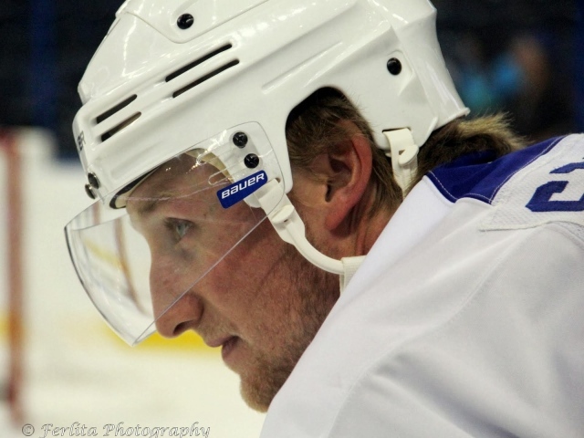 Лучший Хоккеист Тампа-Бэй Стивен Стэмкос крупным планом