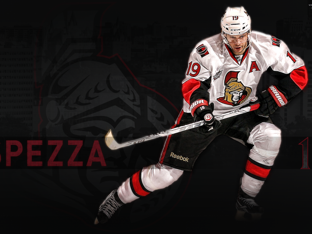 Игрок Оттавы Джейсон Спецца