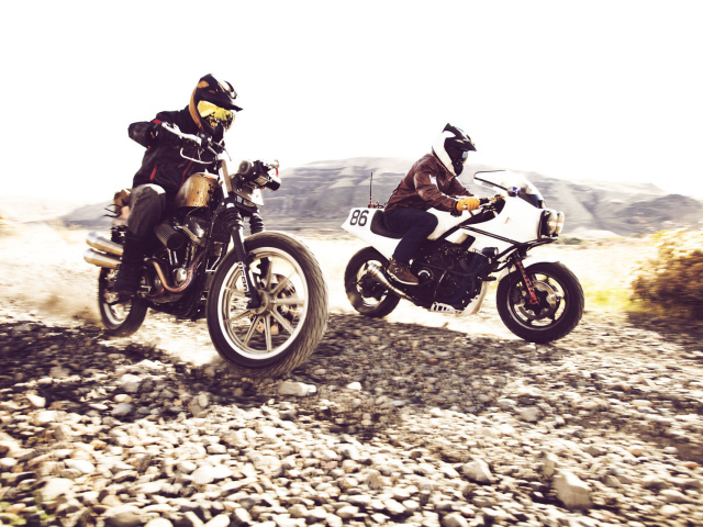 Гонки по каменной дороге