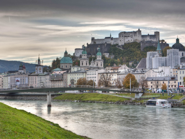 Мост в городе  Зальцбург, Австрия