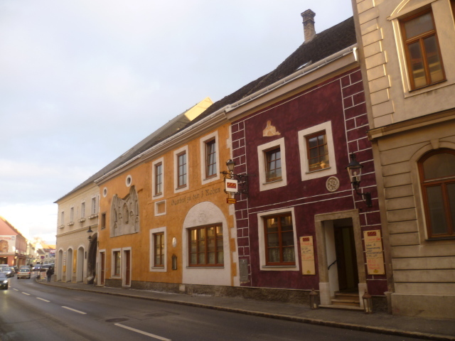Городская улица в городе Гайнберг, Австрия