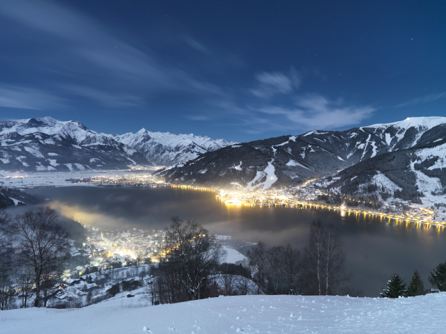 Вечернее сияние на курорте Цель-ам-Зее, Австрия