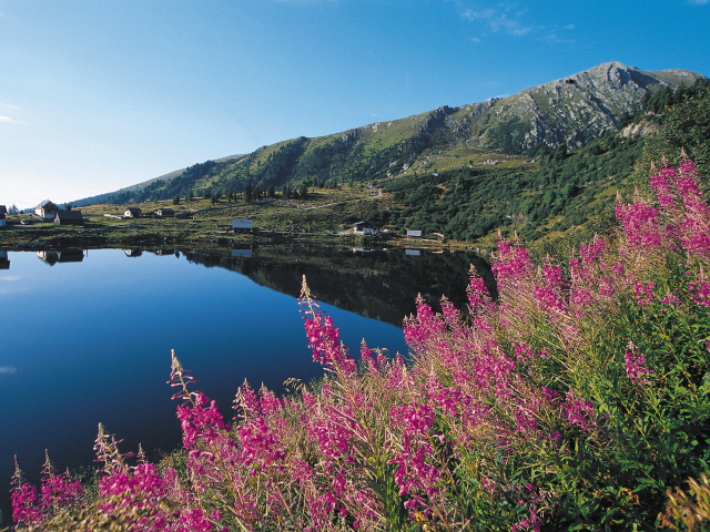 Озеро на горнолыжном курорте Бад Кляйнкирххайм, Австрия