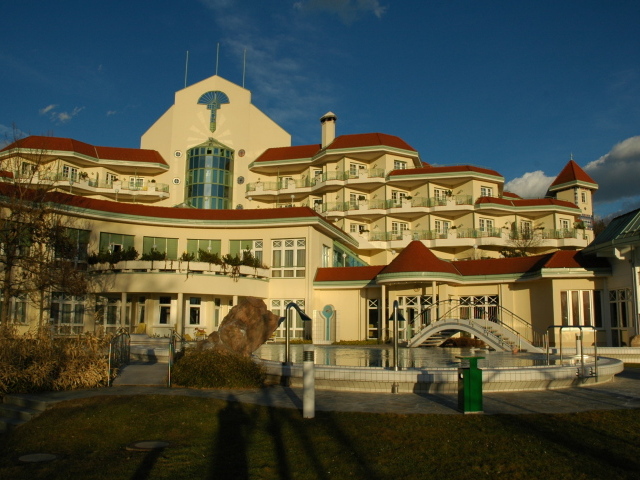 Роскошный отель на курорте Бад Татцмансдорф, Австрия