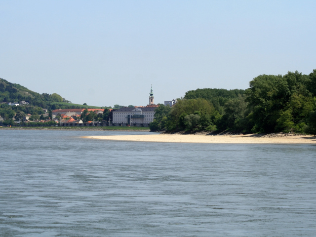 Река в городе Гайнберг, Австрия