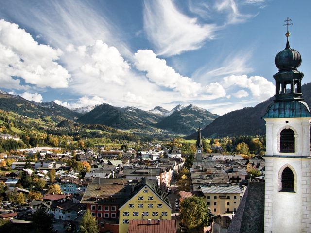 Летний пейзаж на курорте Китцбюэль, Австрия